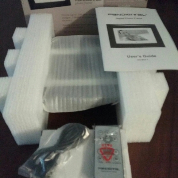 NIB 🖼️ PANDIGITAL | 128MB 6" LCD Photo Frame - Picture 3 of 6